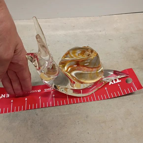 Elegant Italian Glass Snail Sculpture - Gold and Clear - Picture 4 of 16